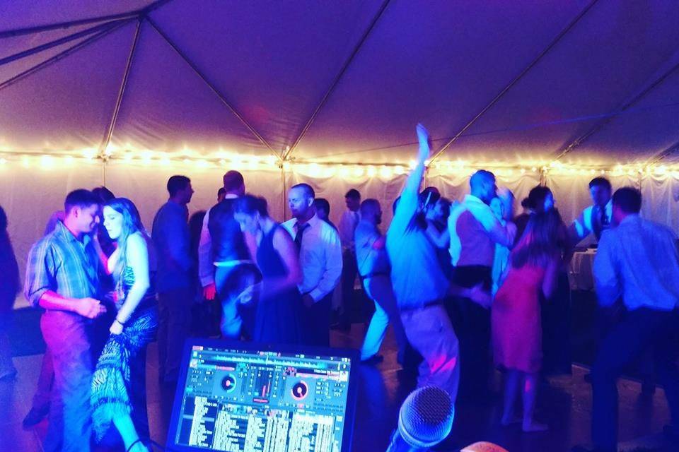 8th Street Entertainment Premier DJ Service