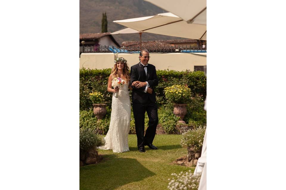 Bride walking down isle