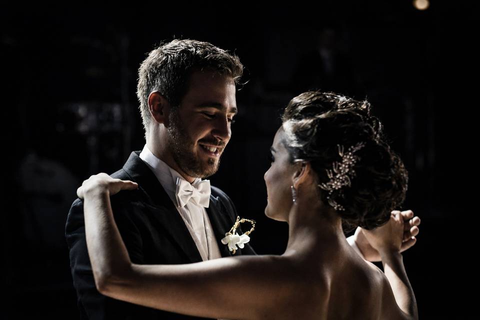 Couples first dance