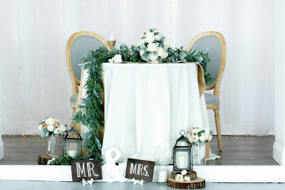 Sweetheart table