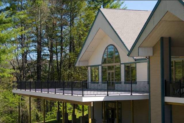 The Poconos Club