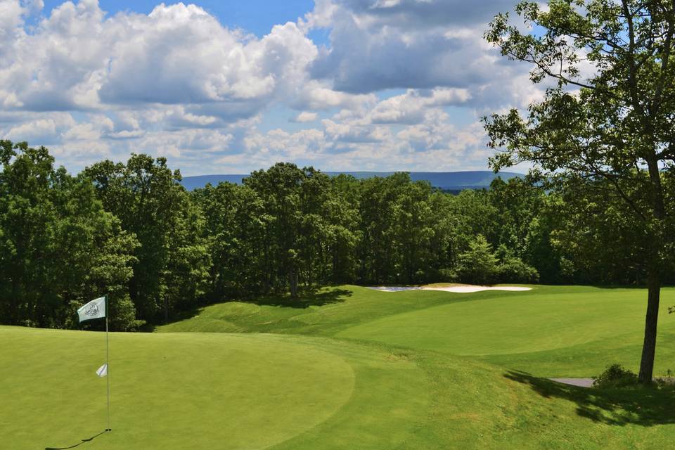 The Poconos Club
