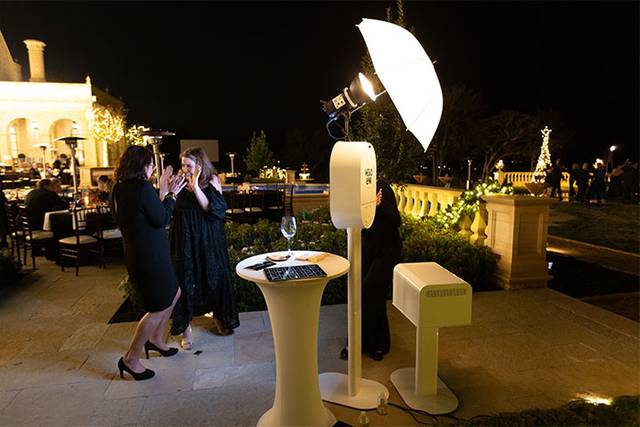 Hello Lumi Premium Photo Booth