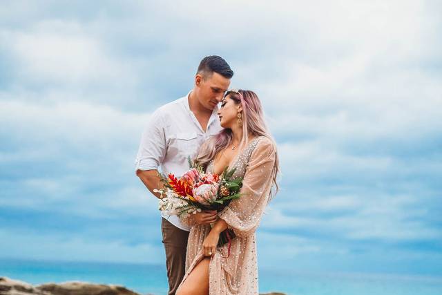 Makau Beach elopement