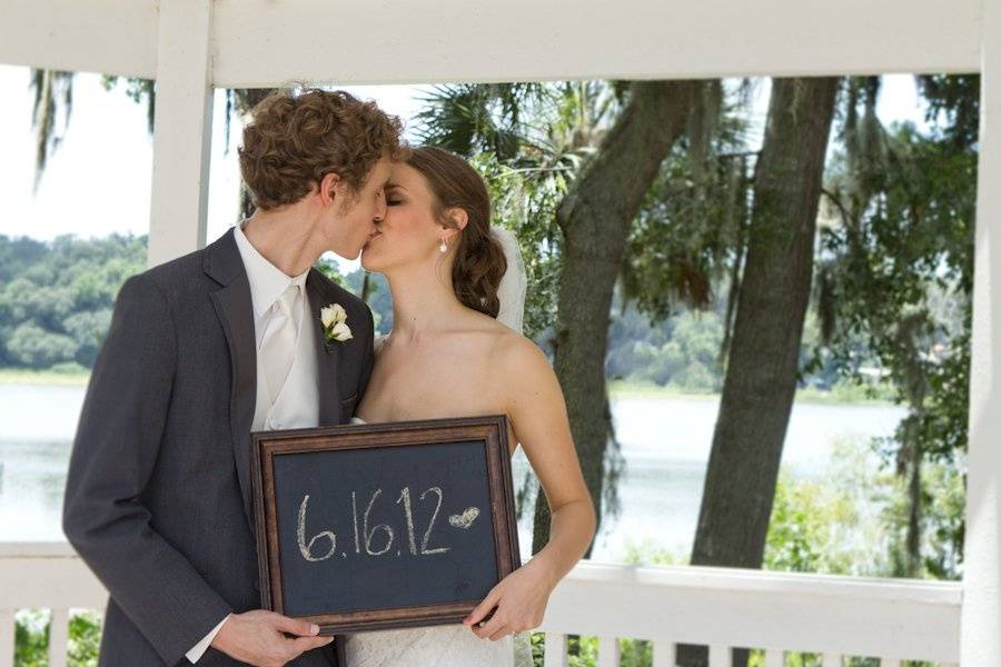 Heather McWilliams Weddings & Portraits