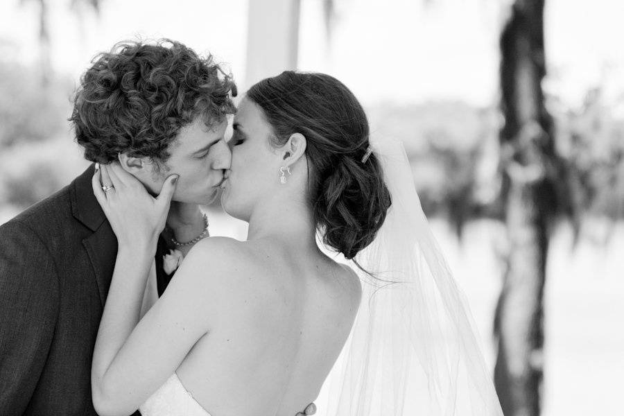 Heather McWilliams Weddings & Portraits