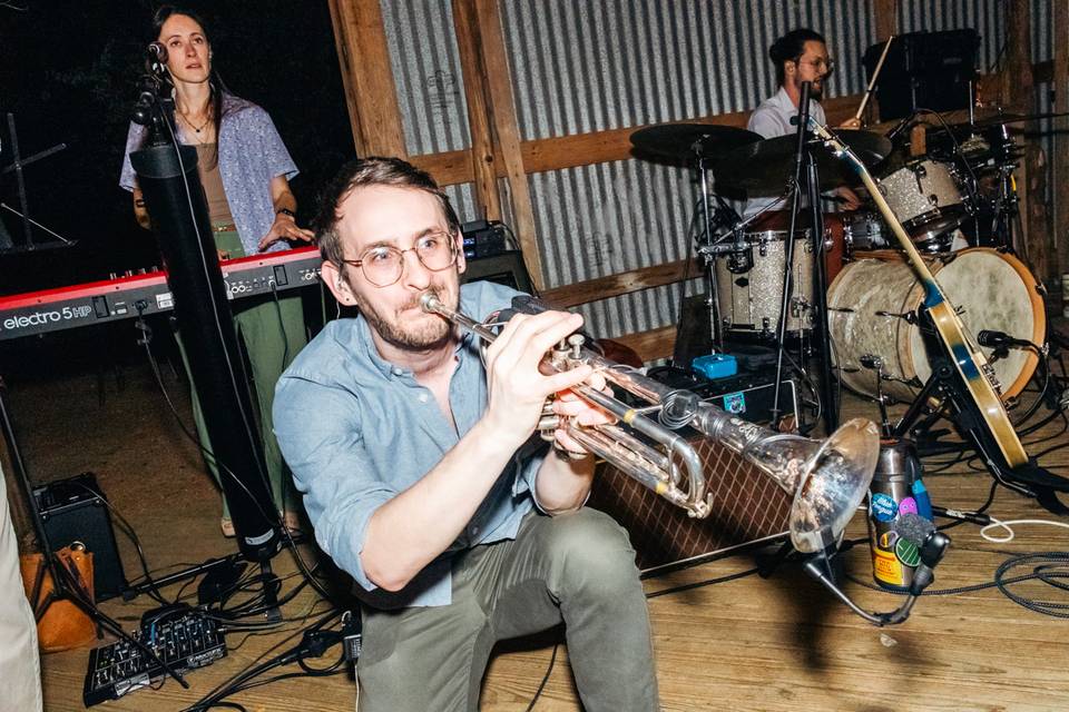 David trumpeteering