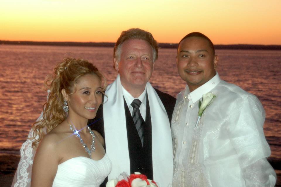 One Heart Personalized Ceremonies Officiant New York Ny Weddingwire