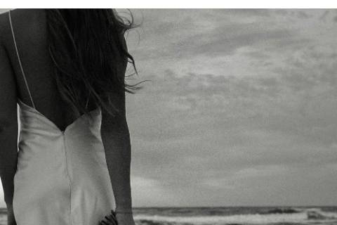 Romantic Beach Bride