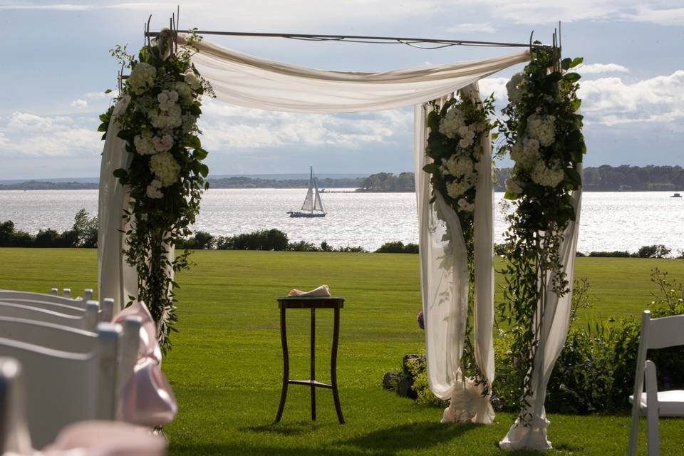 Wedding arch