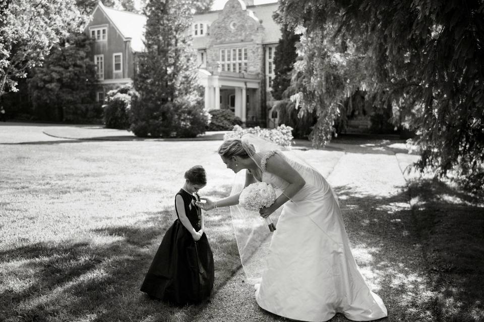 Bride and the flower girl