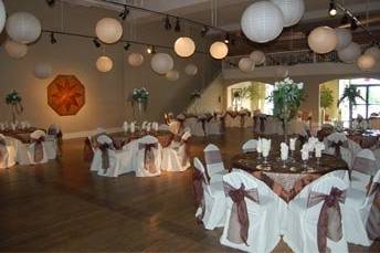 Twelve West Main offers plenty of flexibility when designing the floor plan for your wedding!