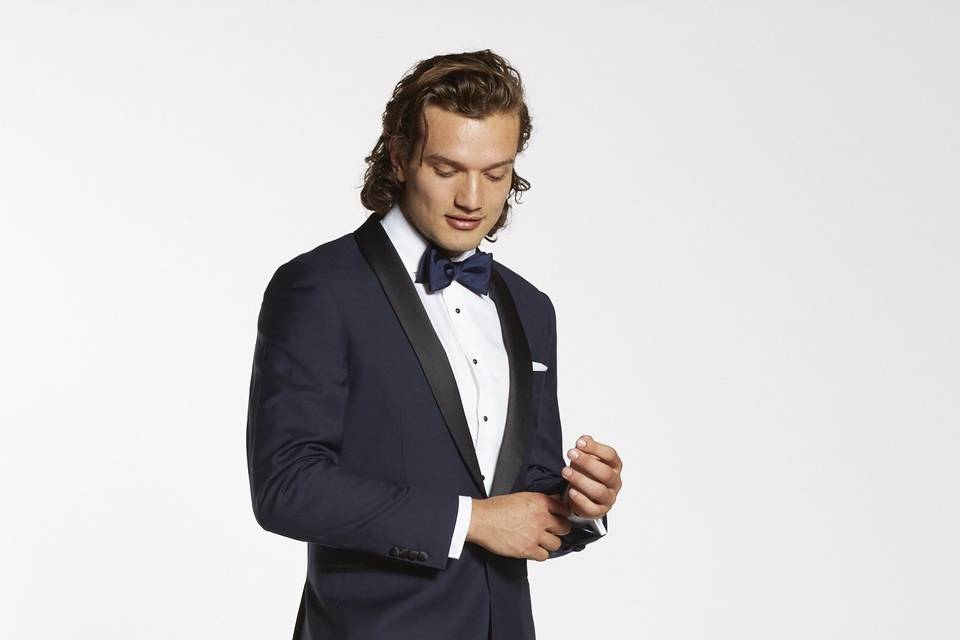 Premium navy shawl groomsman tuxedo