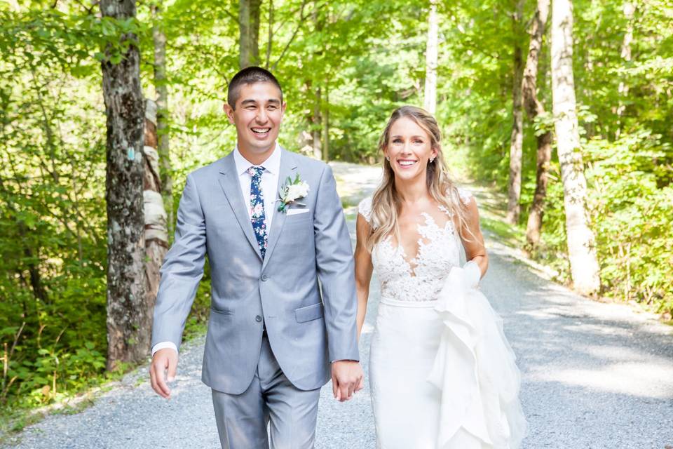 Groom in gray suit