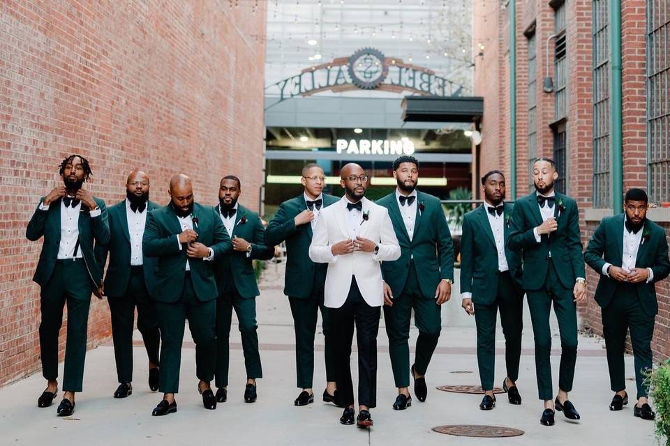 Dark green wedding party