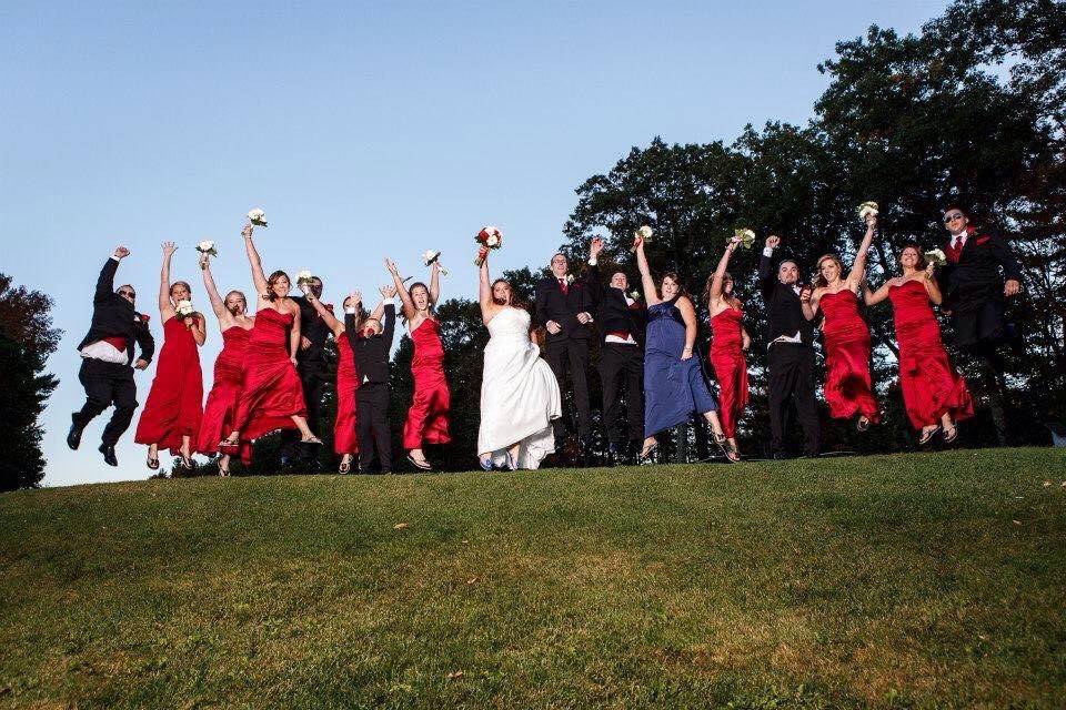 Couple with bridesmaids and groomsmen