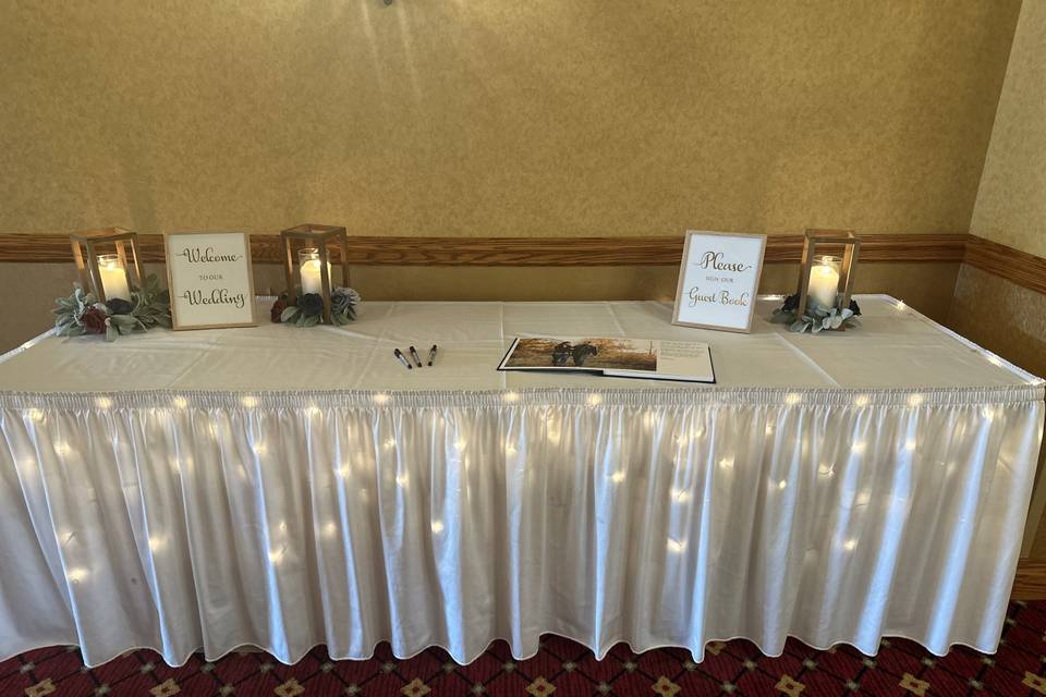 Guest Table