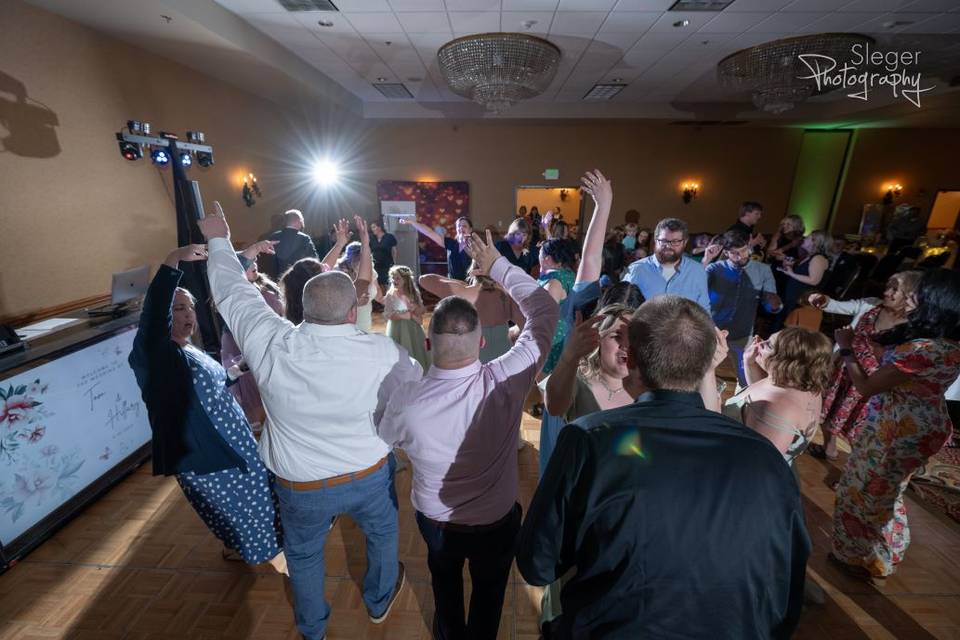 Guest Dancing