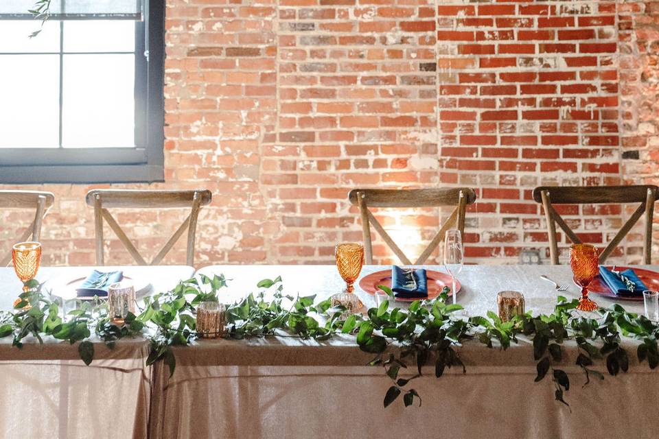 Hanging Headtable Floral