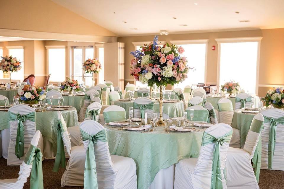 Hanging Headtable Floral