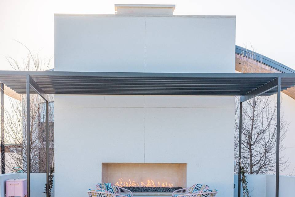 Fireplace & Pool