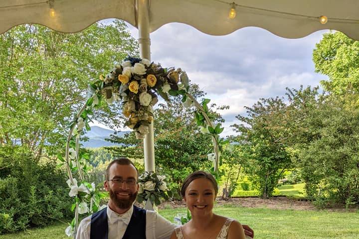 Cloverlea Farmhouse and Virginia Claytor Memorial Gardens