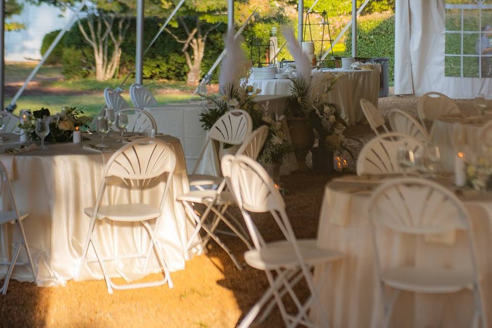 Cloverlea Farmhouse and Virgin