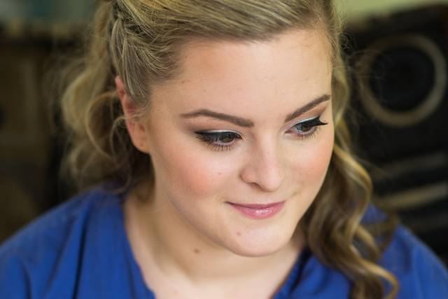 Amanda Howarth Hair & Makeup