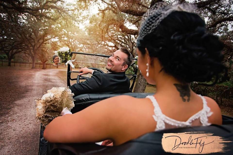 Mr and Mrs - Doodlefly Photography