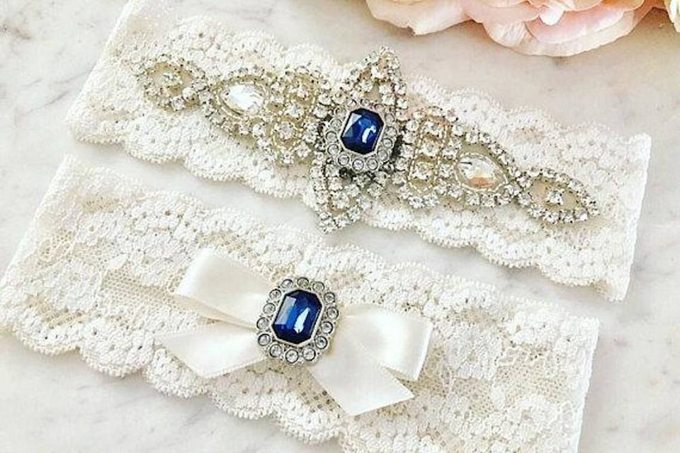 Lace garter with blue crystal