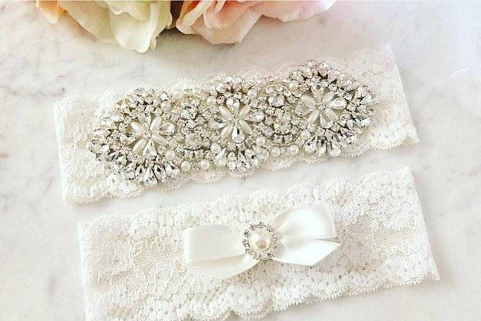 White lace garter with rhinestones