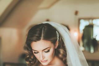 Healing makeup artist