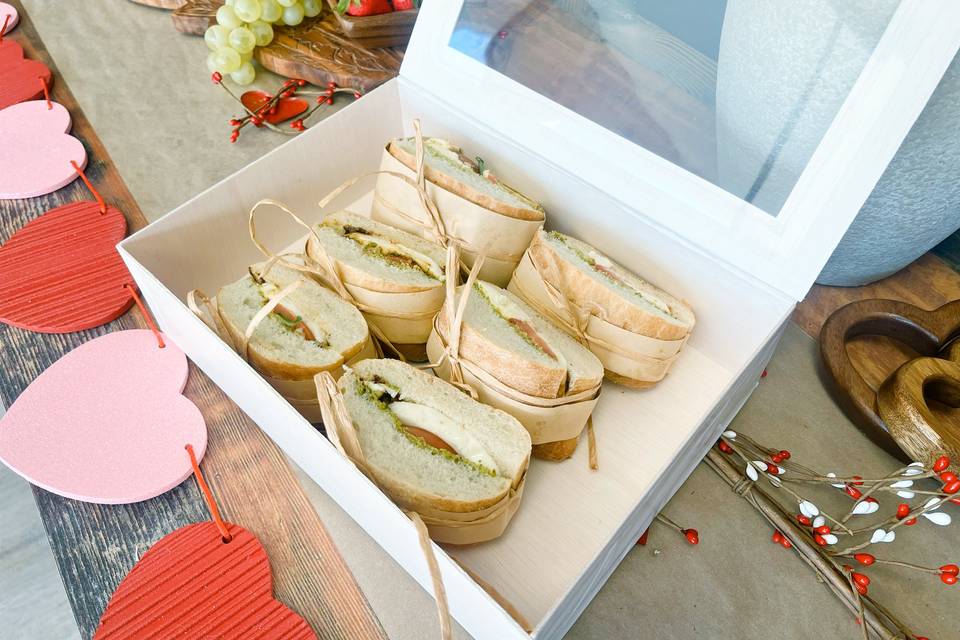 Capris Sandwich’s