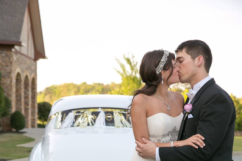 Couple's kiss