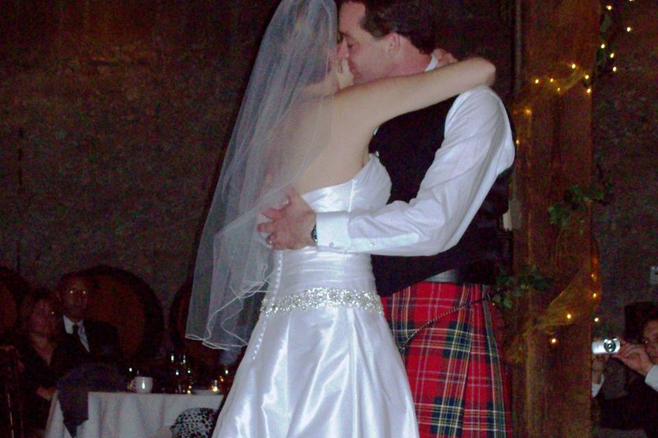 The Crooked Road Ceili Band played music for a traditional Scottish ceilidh dance after dinner.