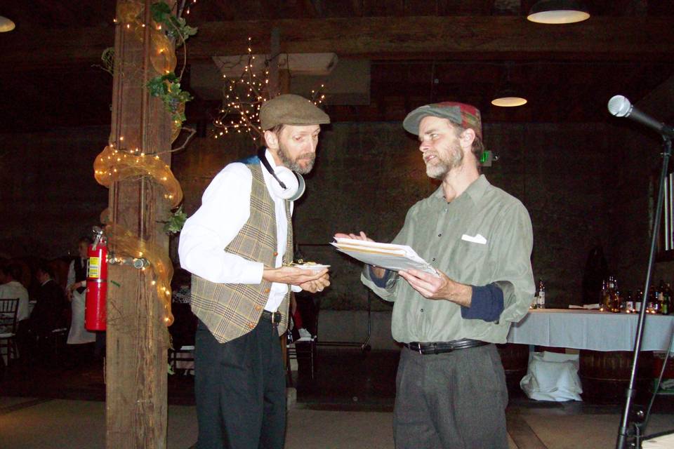 The Crooked Road Ceili Band works with the dance caller to prepare for the next ceilidh dance. Livermore vineyard, CA.