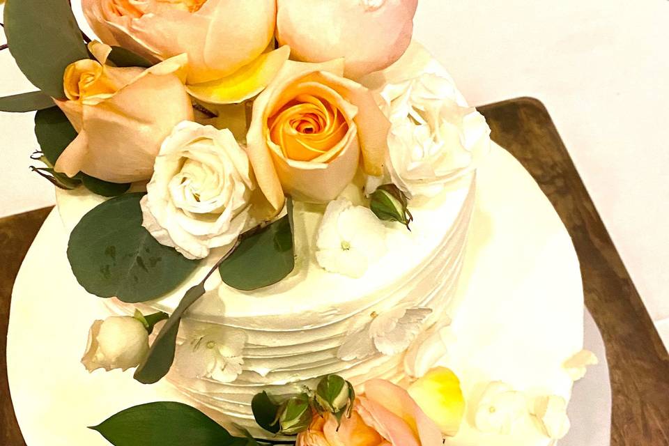 We Offer Wedding Cakes