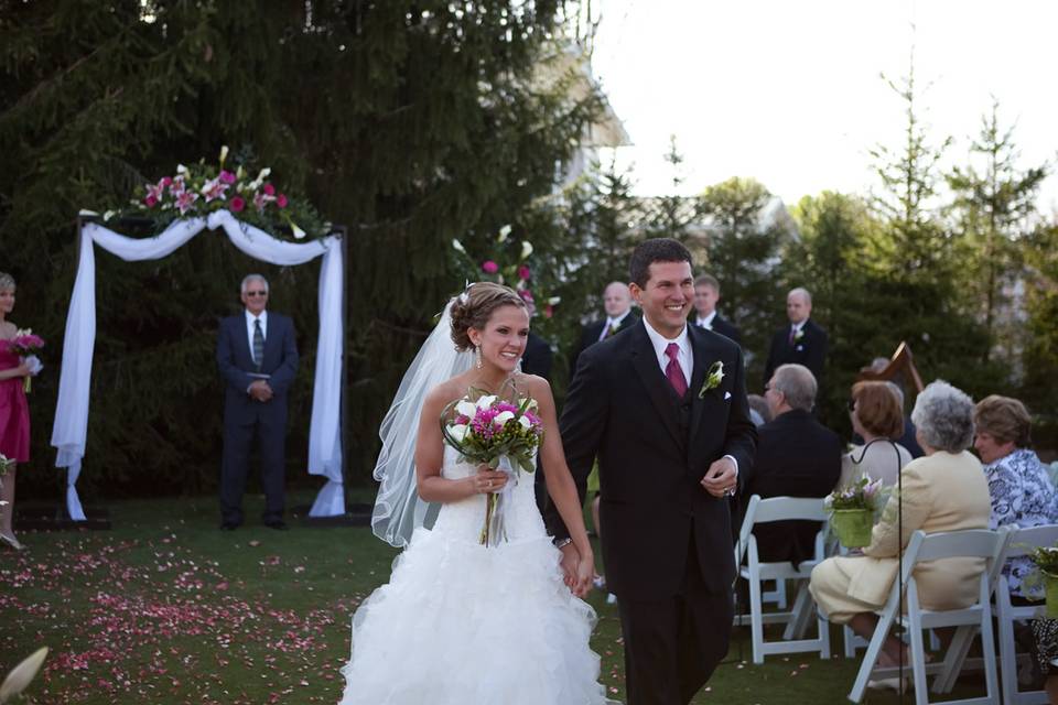 Sunset Weddings on the Lawn