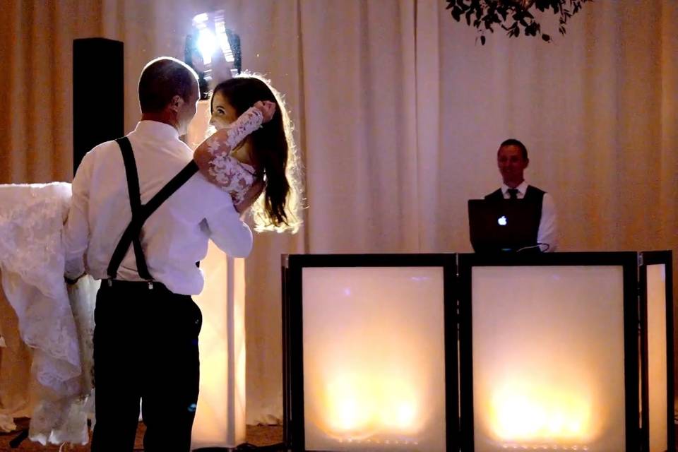 Spotlight First Dance