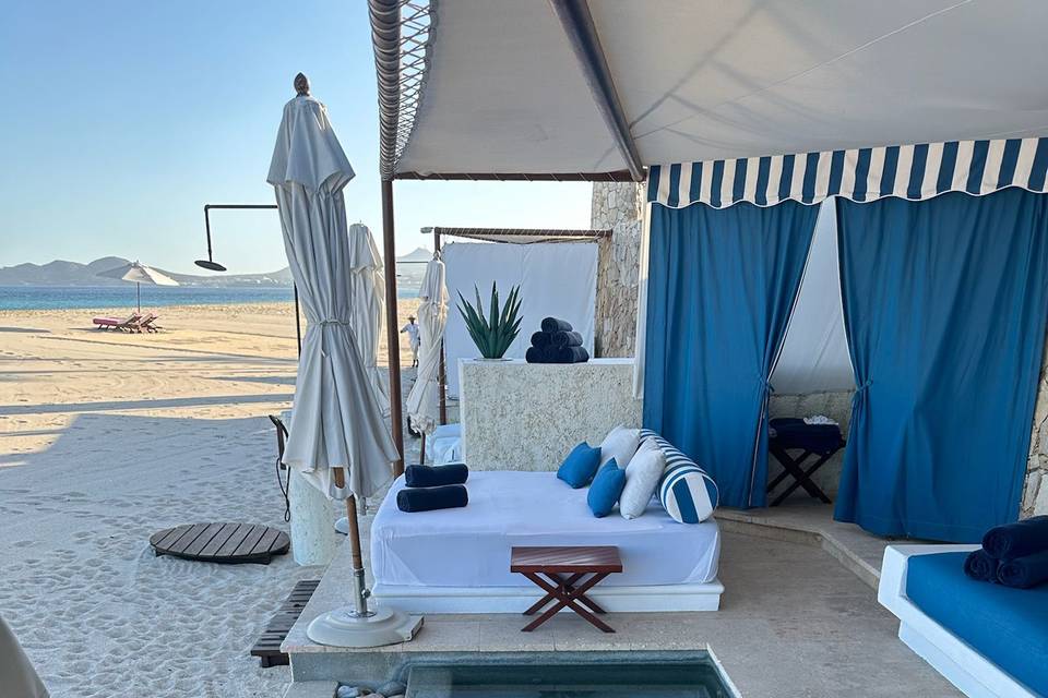 Luxury Resorts