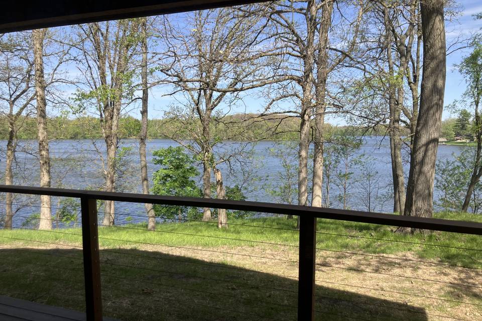 Amazing Lakefront Views