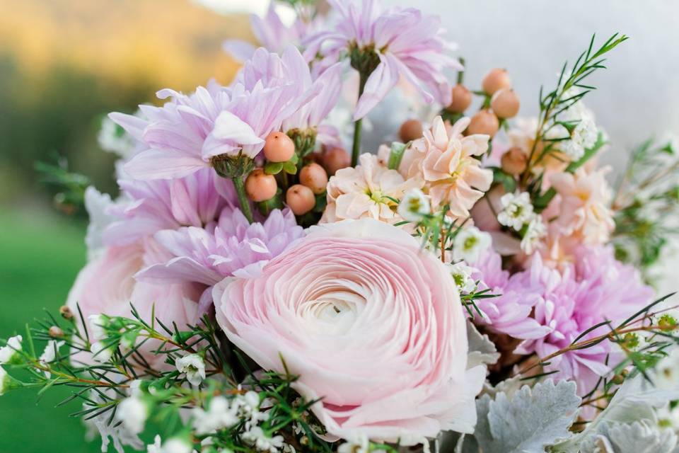 Rustic bridal bouquet