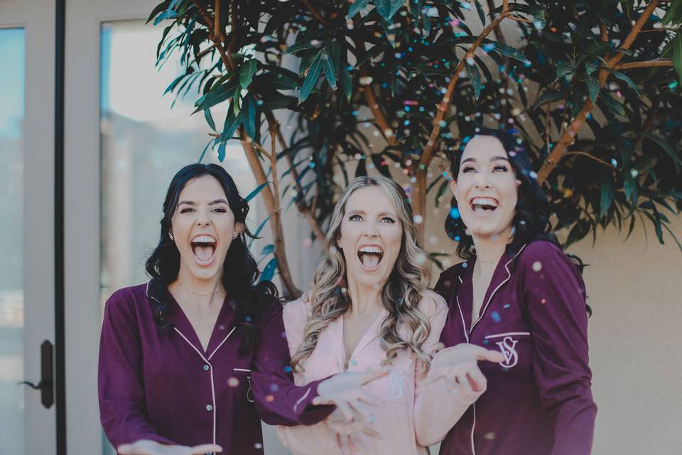 Allie + sisters