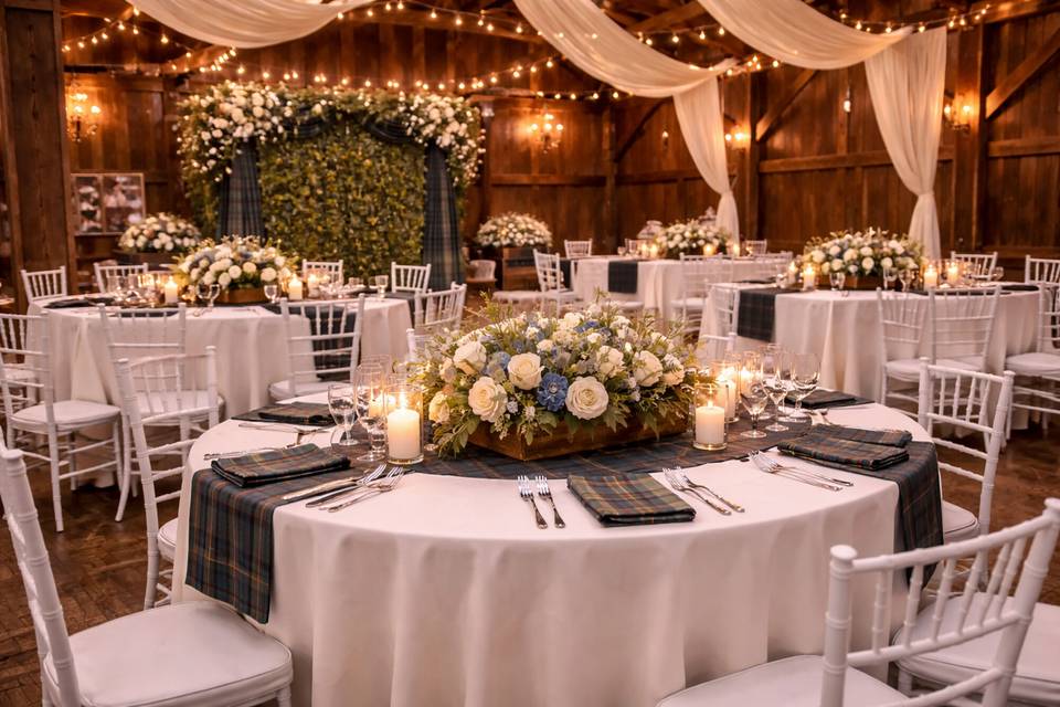 xlarge_White+Round+Table+Cloths (1).jpg