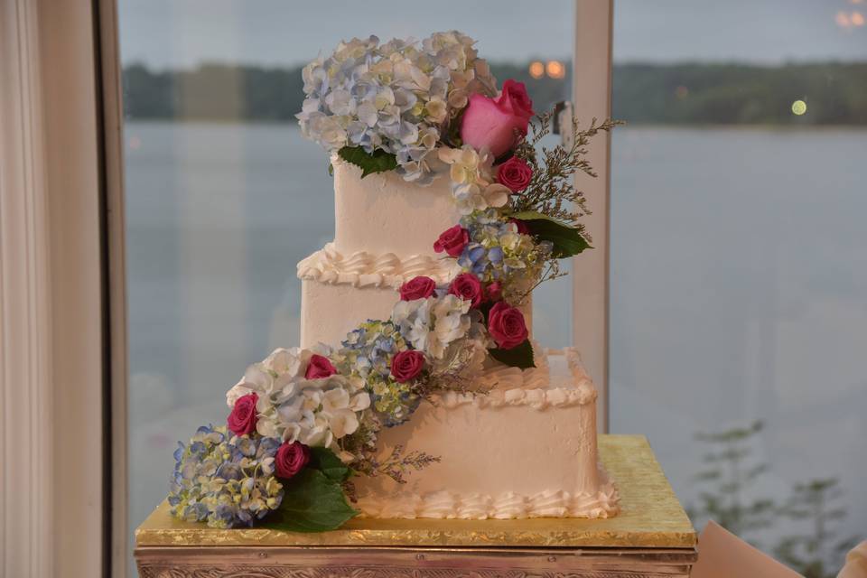 Wedding Cakes Created On-Site