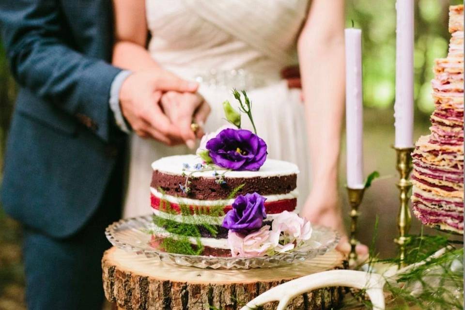 Cut the cake