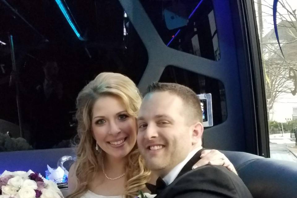 Luxury Coach - Mr. & Mrs.