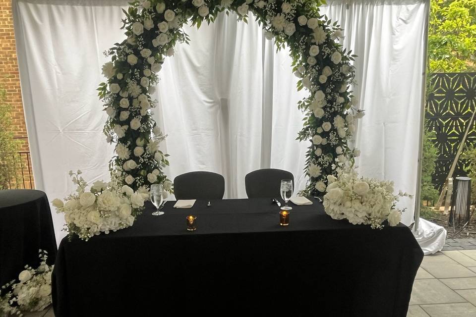 Sweetheart table