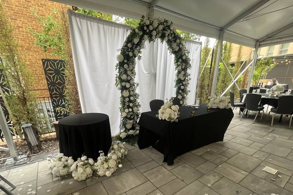 Sweetheart table
