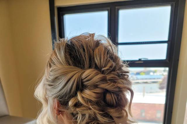 Face framing updo